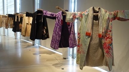 découvrez kimo boutique, votre destination pour l'artisanat persan authentique. explorez des pièces uniques faites à la main, mêlant tradition et savoir-faire d'exception.