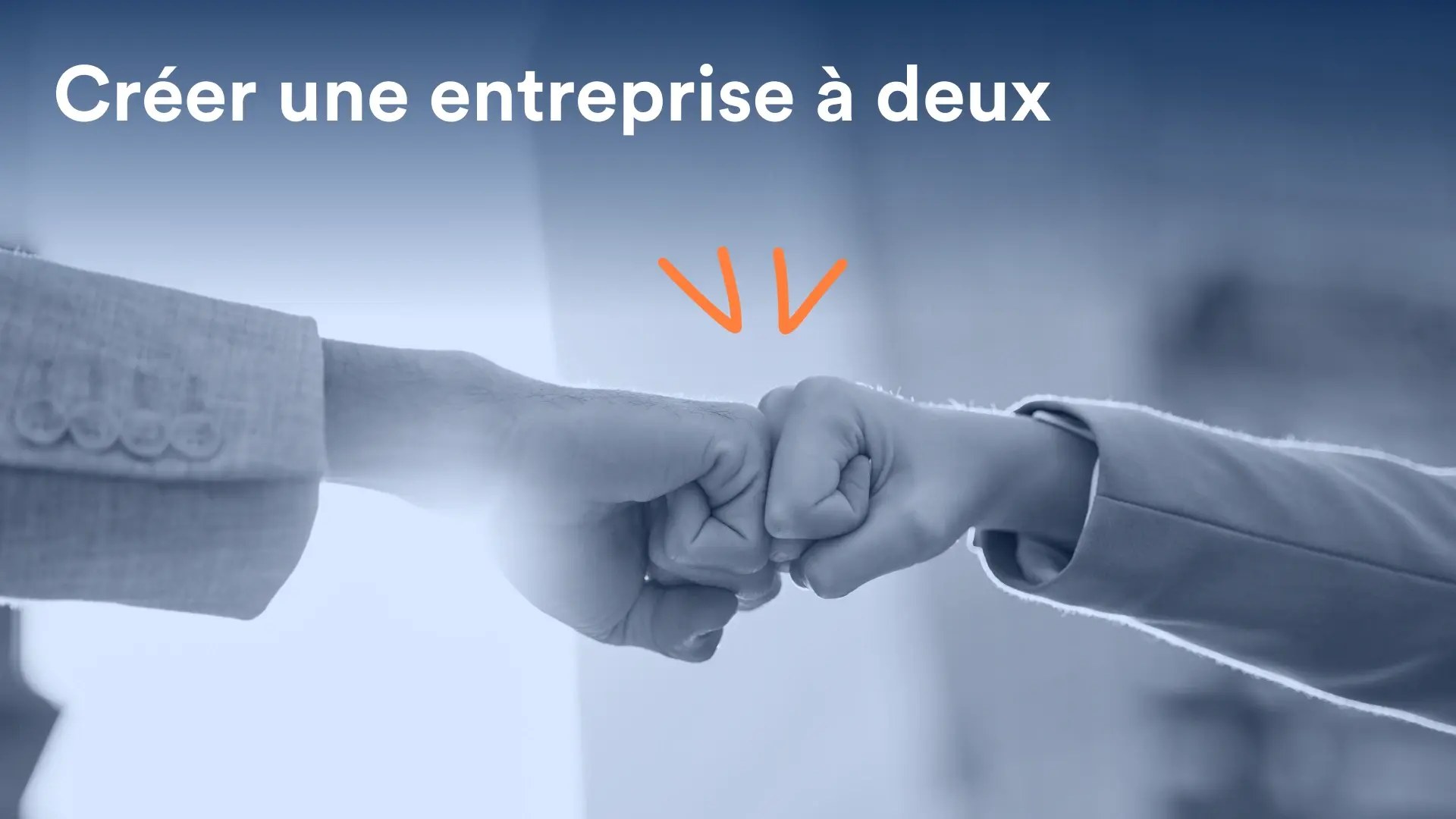 Équipe qui échange autour d'un dossier de ressources humaines dans une entreprise RH